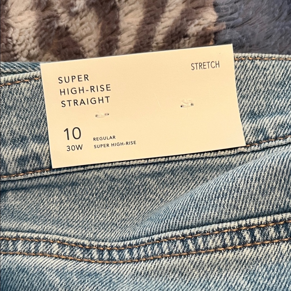 American Eagle Outfitters High-Rise Jeans - Light Blue